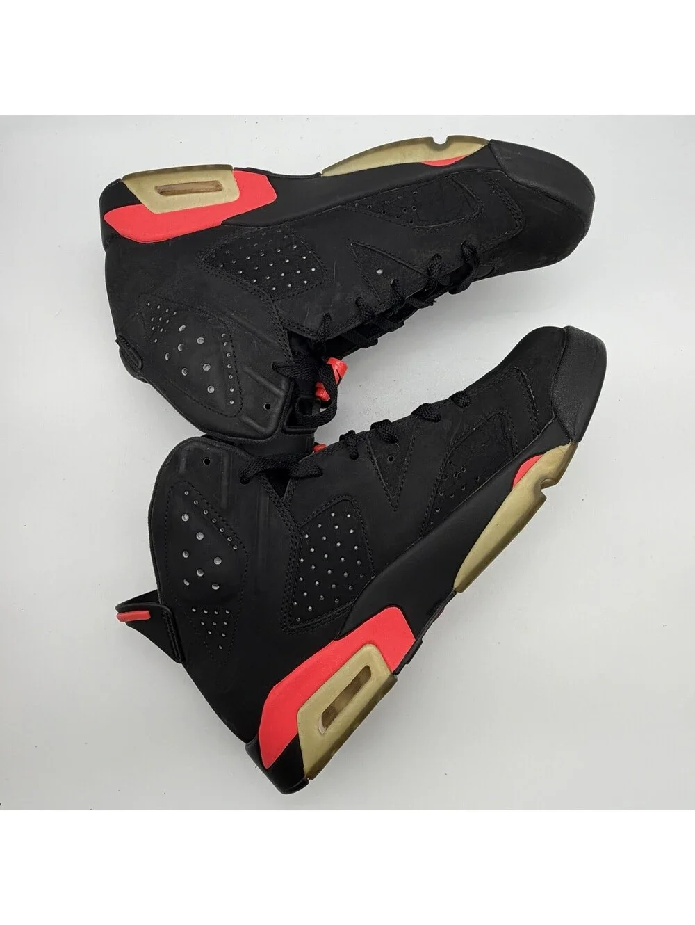 Air Jordan 6 Retro Black Infrared 2014 384664-023 Men 10.5 Women 12